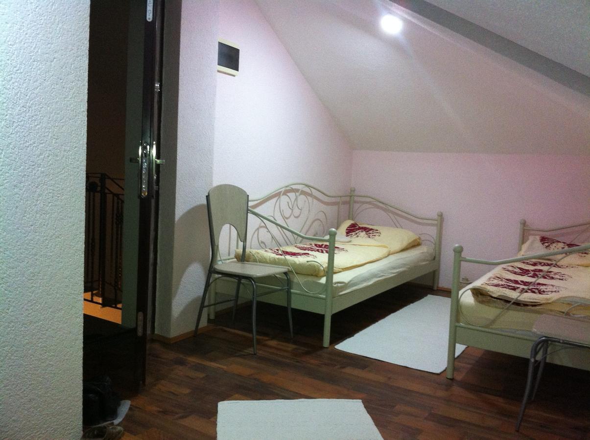 Pansion Zeyno Hotel Sarajevo Habitación foto